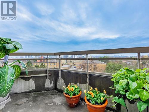 720 - 1700 Eglinton Avenue E, Toronto, ON - Outdoor With Balcony