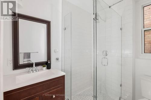 355 Lansdowne Avenue, Toronto (Dufferin Grove), ON - Indoor Photo Showing Bathroom