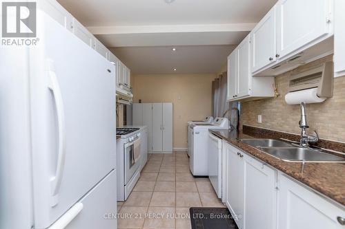 116 Overture Road, Toronto (West Hill), ON - Indoor Photo Showing Kitchen With Double Sink