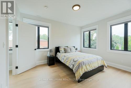 125 Leyton Avenue, Toronto (Oakridge), ON - Indoor Photo Showing Bedroom