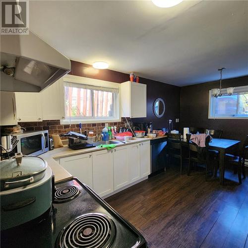 1196 Voyageur Street, Sudbury, ON - Indoor Photo Showing Kitchen