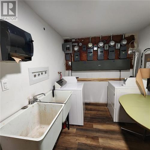 1196 Voyageur Street, Sudbury, ON - Indoor Photo Showing Laundry Room