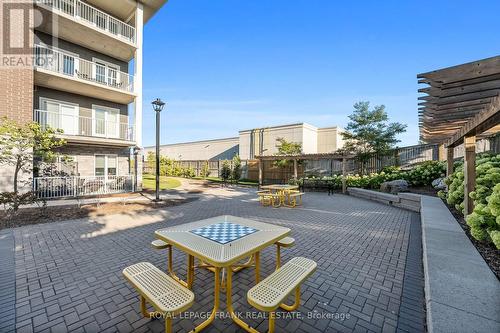 218 - 290 Liberty Street N, Clarington (Bowmanville), ON - Outdoor