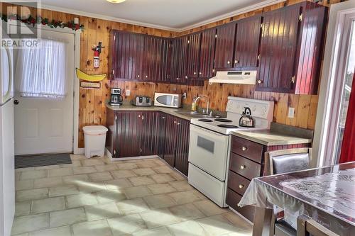 2 Horsechops Road, Cape Broyle, NL - Indoor Photo Showing Kitchen