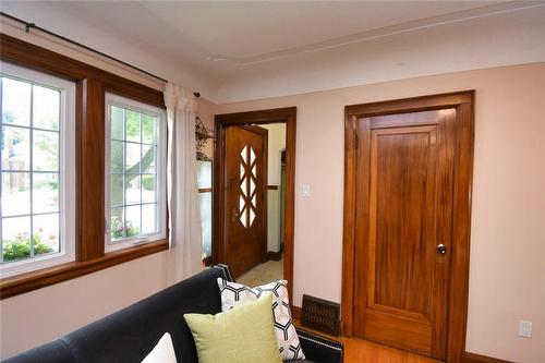 Foyer view - 122 Haddon Avenue S, Hamilton, ON - Indoor Photo Showing Other Room