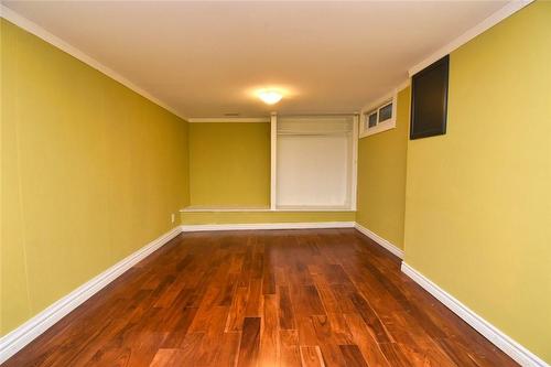 Basement bedroom - 122 Haddon Avenue S, Hamilton, ON - Indoor Photo Showing Other Room