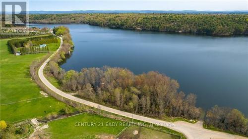 154 Cornerview Road, Whitewater Region, ON 