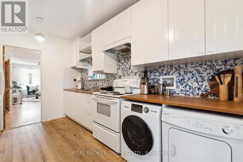 8 Beaver Avenue, Toronto (Dovercourt-Wallace Emerson-Junction), ON - Indoor Photo Showing Laundry Room