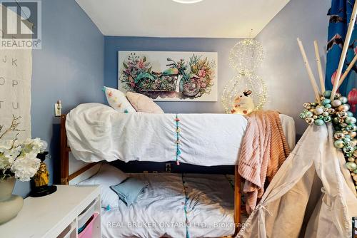 8 Beaver Avenue, Toronto (Dovercourt-Wallace Emerson-Junction), ON - Indoor Photo Showing Bedroom