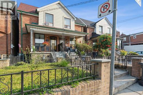 8 Beaver Avenue, Toronto (Dovercourt-Wallace Emerson-Junction), ON - Outdoor