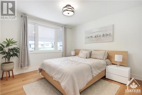 1463 Meadow Drive, Ottawa, ON - Indoor Photo Showing Bedroom