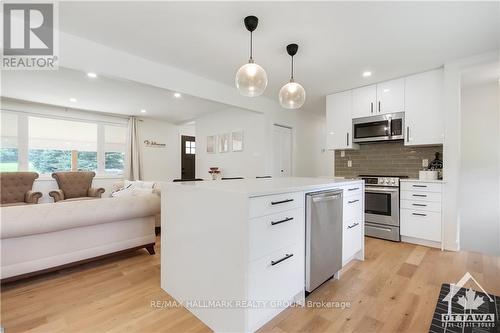 1463 Meadow Drive, Ottawa, ON - Indoor Photo Showing Kitchen