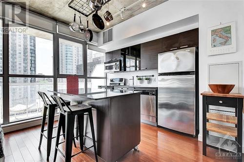 179 George Street Unit#1004, Ottawa, ON - Indoor Photo Showing Kitchen With Stainless Steel Kitchen