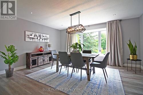 371 Sherwood Avenue, Central Elgin (Belmont), ON - Indoor Photo Showing Dining Room