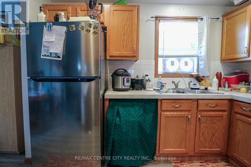 123 - 2189 Dundas Street, London, ON - Indoor Photo Showing Kitchen With Double Sink