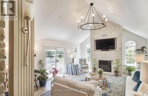 8298 Grasshopper Park Road, Clarington, ON - Indoor Photo Showing Living Room With Fireplace