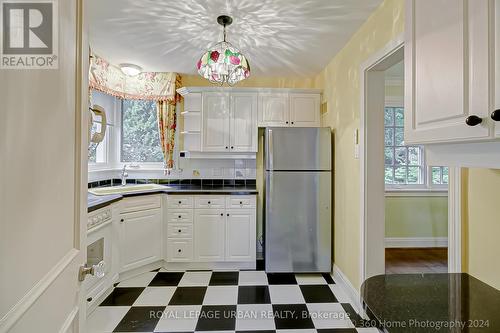 14 Mallory Crescent, Toronto (Leaside), ON - Indoor Photo Showing Kitchen