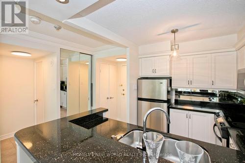 404 - 95 Prince Arthur Avenue, Toronto (Annex), ON - Indoor Photo Showing Kitchen With Stainless Steel Kitchen With Double Sink