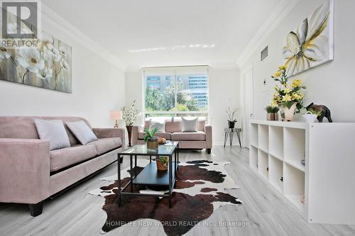 404 - 95 Prince Arthur Avenue, Toronto (Annex), ON - Indoor Photo Showing Living Room