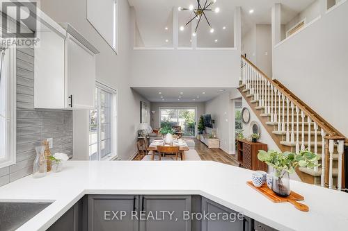 7 - 3045 New Street, Burlington, ON - Indoor Photo Showing Kitchen