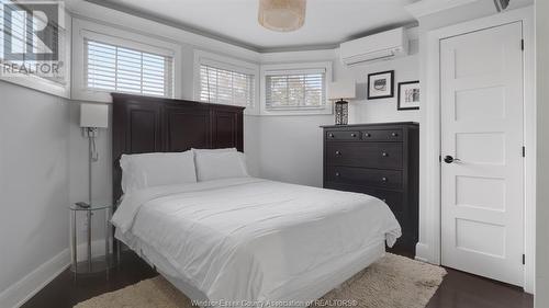 1165 Ouellette Avenue, Windsor, ON - Indoor Photo Showing Bedroom