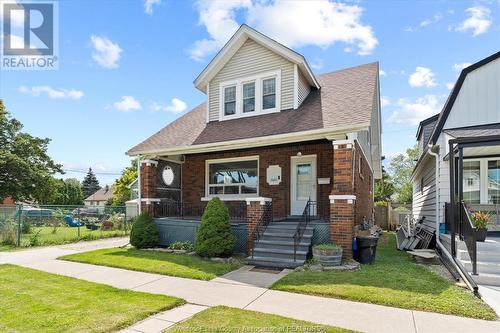 1689 Hickory Road, Windsor, ON - Outdoor With Facade