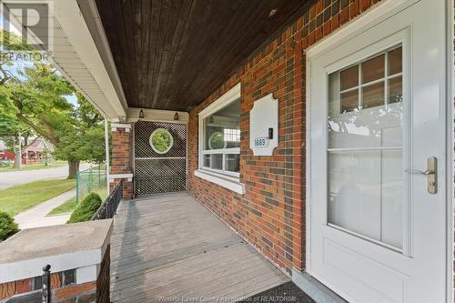 1689 Hickory Road, Windsor, ON - Outdoor With Exterior