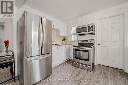 127 East 33Rd Street, Hamilton (Raleigh), ON - Indoor Photo Showing Kitchen