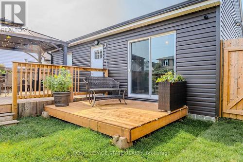 127 East 33Rd Street, Hamilton (Raleigh), ON - Outdoor With Deck Patio Veranda With Exterior