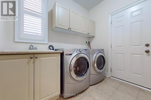 63 Glenheron Crescent, Vaughan (Patterson), ON - Indoor Photo Showing Laundry Room