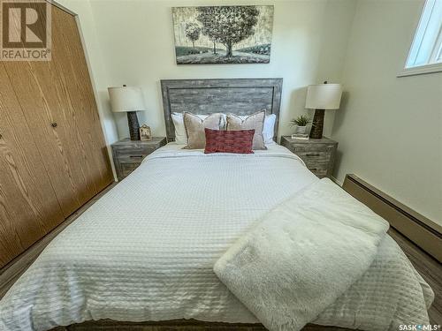 100 Ebenal Way, Mclean, SK - Indoor Photo Showing Bedroom