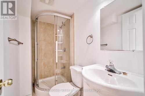 20 Thorny Vine Way, Toronto (Bayview Village), ON - Indoor Photo Showing Bathroom