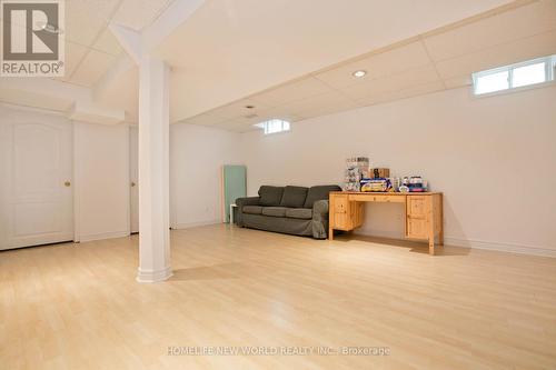 28 Ludford Drive, Richmond Hill, ON - Indoor Photo Showing Other Room