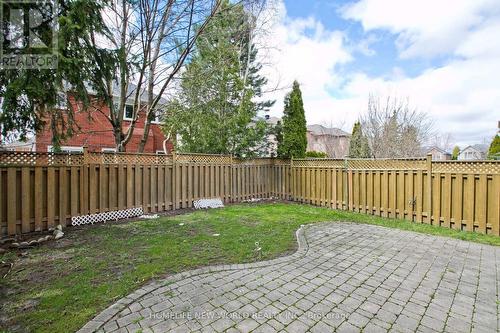 28 Ludford Drive, Richmond Hill, ON - Outdoor