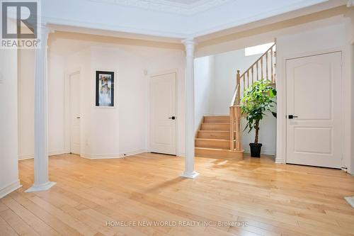 28 Ludford Drive, Richmond Hill, ON - Indoor Photo Showing Other Room