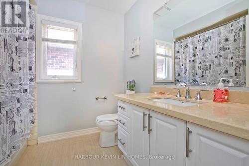 75 Busch Avenue, Markham, ON - Indoor Photo Showing Bathroom