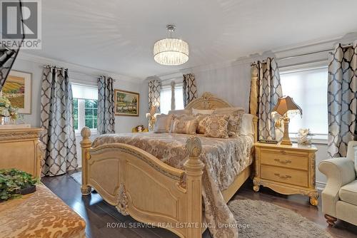 2 Northglen Drive, Clarington (Bowmanville), ON - Indoor Photo Showing Bedroom