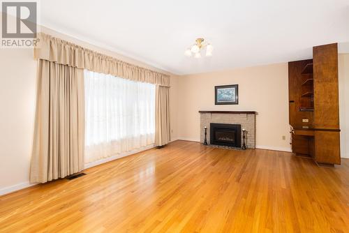 29 Hamel Street, St. John'S, NL - Indoor Photo Showing Living Room With Fireplace