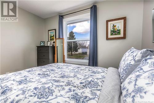 215 Gaspe, Dieppe, NB - Indoor Photo Showing Bedroom