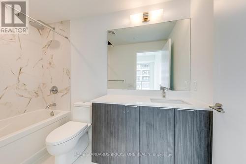 N2406 - 7 Golden Lion Heights, Toronto (Newtonbrook East), ON - Indoor Photo Showing Bathroom