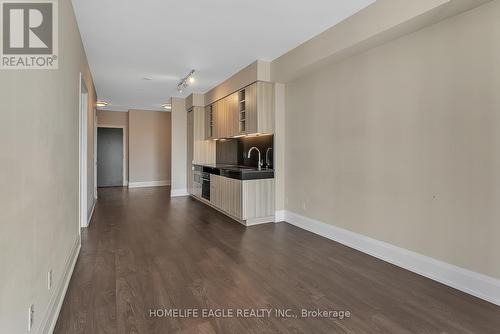 1414 - 101 Erskine Avenue, Toronto, ON - Indoor