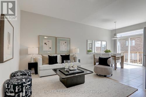 2605 Cerise Manor, Pickering, ON - Indoor Photo Showing Living Room