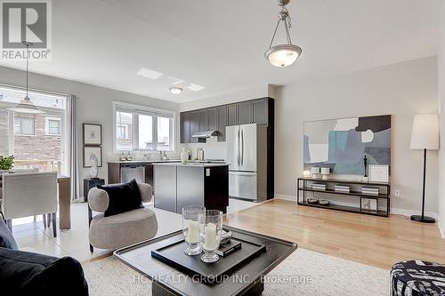 2605 Cerise Manor, Pickering, ON - Indoor Photo Showing Living Room