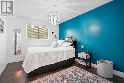 9 Green Pine Avenue, Springwater (Midhurst), ON - Indoor Photo Showing Bedroom