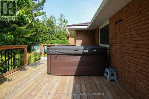 9 Green Pine Avenue, Springwater (Midhurst), ON - Outdoor With Exterior