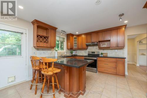 13055 Fourth Line, Milton (Nassagaweya), ON - Indoor Photo Showing Kitchen