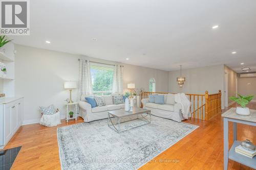 13055 Fourth Line, Milton (Nassagaweya), ON - Indoor Photo Showing Living Room