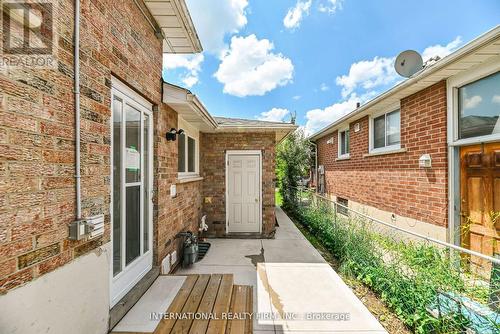 43 Mallard Crescent, Brampton, ON - Outdoor With Exterior