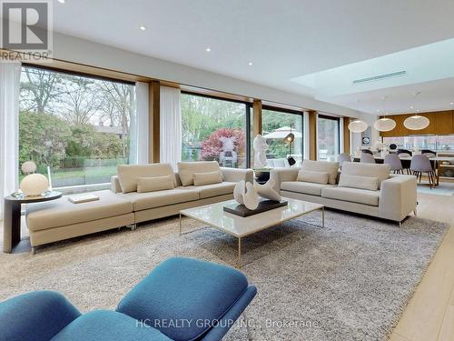 1336 Hillhurst Road, Oakville, ON - Indoor Photo Showing Living Room