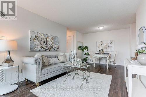 2907 - 208 Enfield Place, Mississauga (City Centre), ON - Indoor Photo Showing Living Room